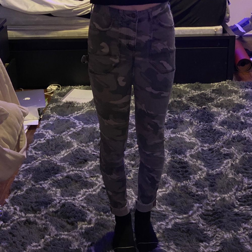 camo skinny cargo jeans